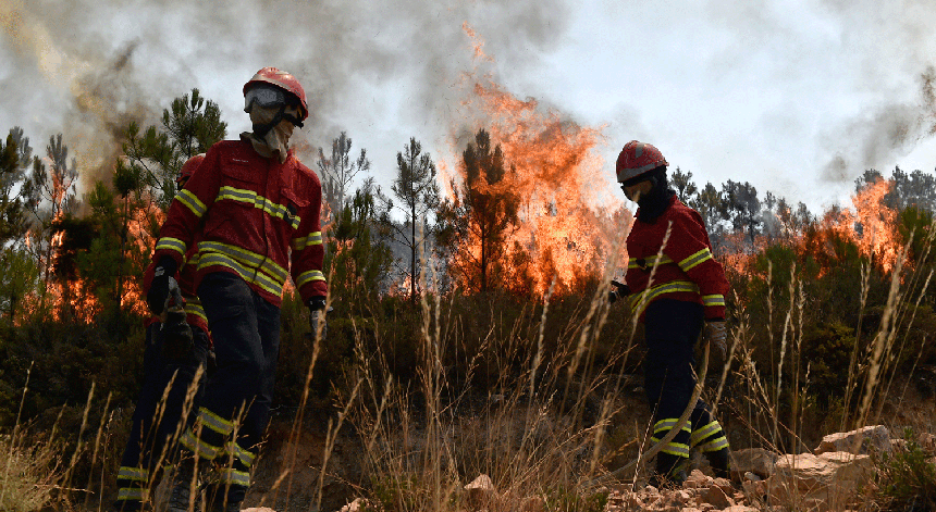 Seis incêndios continuam a mobilizar mais de dois mil bombeiros