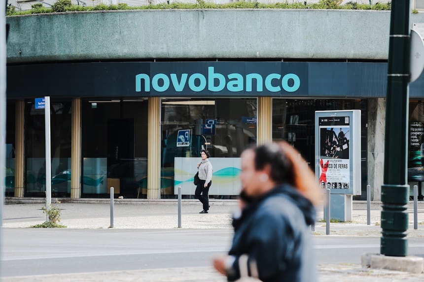 Imagem de Novo Banco com lucros históricos de 828,1 milhões de euros em 2025