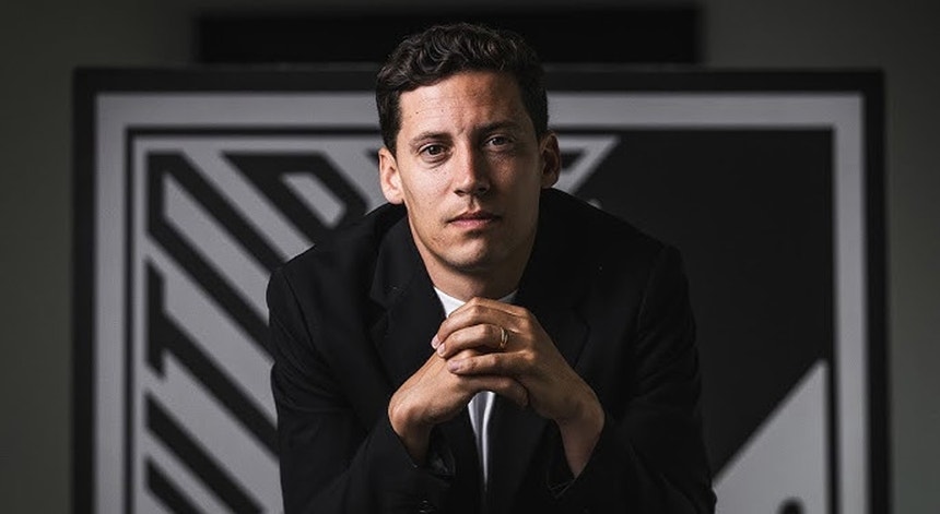 Imagem de Treinador do Vitória pede “respeito, humildade e coragem” frente ao Benfica