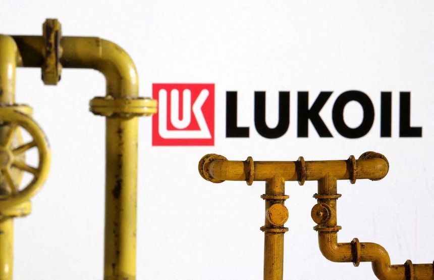 A Lukoil é a segunda maior petrolífera na Rússia. 
