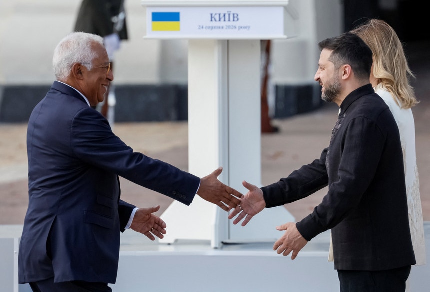 António Costa e Luís Alves: dois portugueses condecorados em Kiev