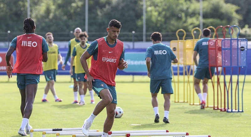 Mundial2026. Matheus Nunes atesta preparação para tempestades e defende idas à praia