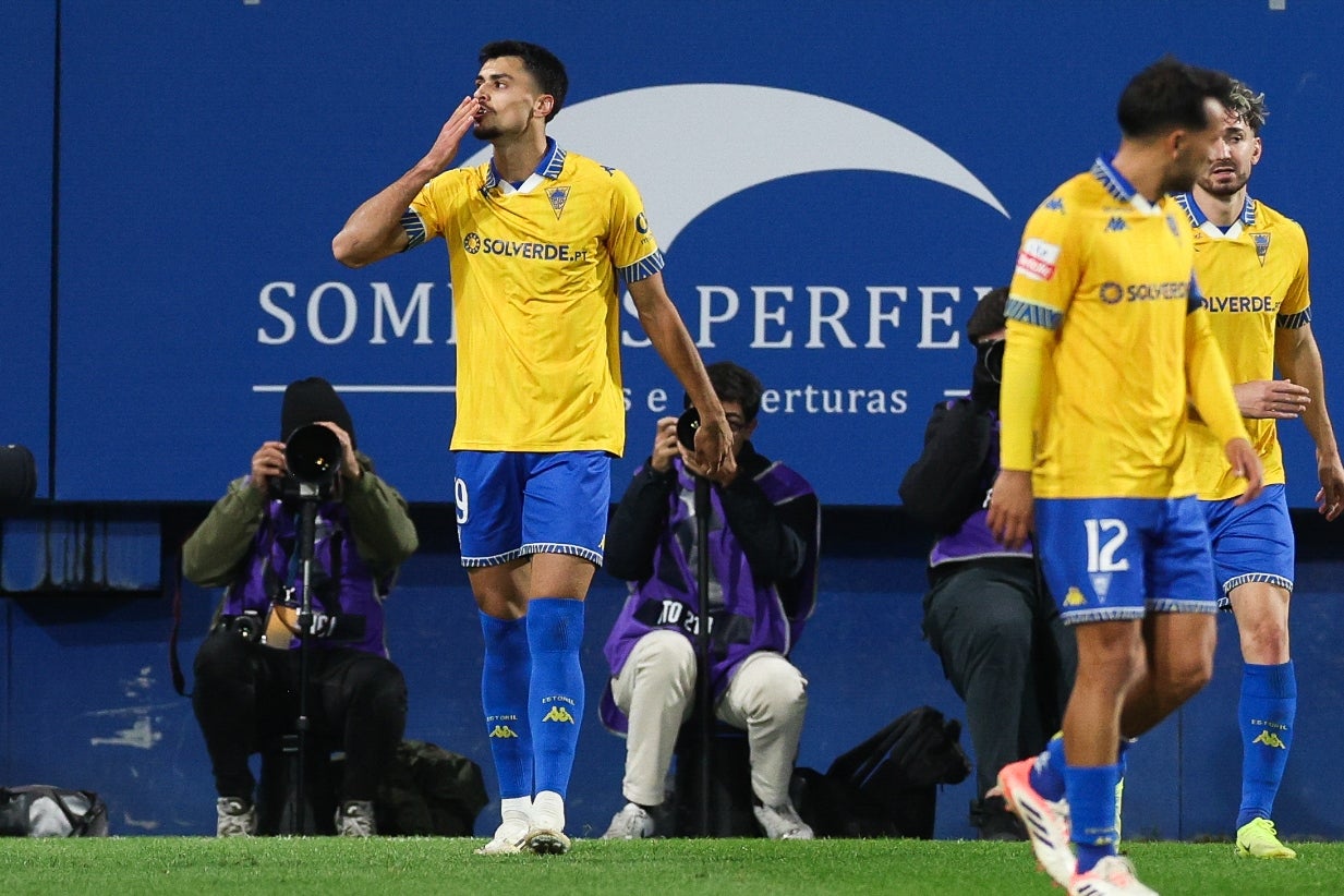 Estoril regressa �s vit�rias na rece��o ao Sporting de Braga