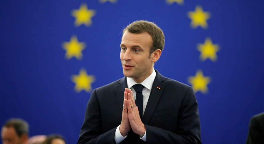 Nesta missão de preparar o futuro da Europa, Emmanuel Macron disse que a França está pronta a aumentar a sua participação no Orçamento comunitário
