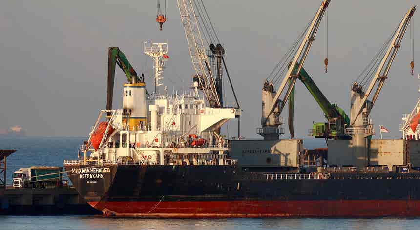 Ucrânia pede à Turquia investigação a mais três cargueiros russos