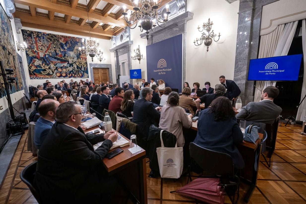 Porto Municipal Assembly approves 98 million budget incorporation with opposition proposals