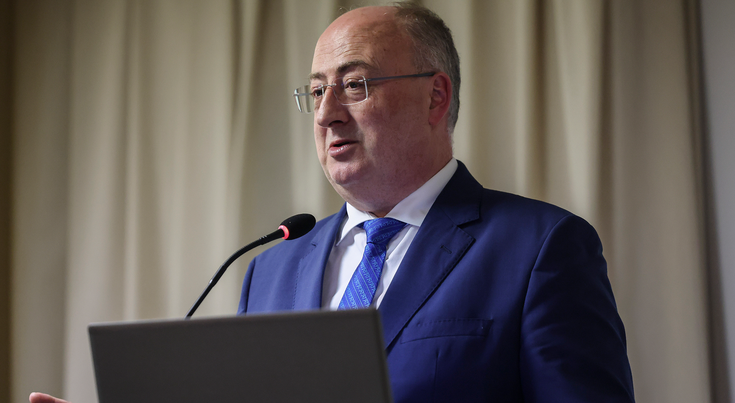 Tempestades. Ministro da Agricultura pede a interessados que apresentem candidaturas