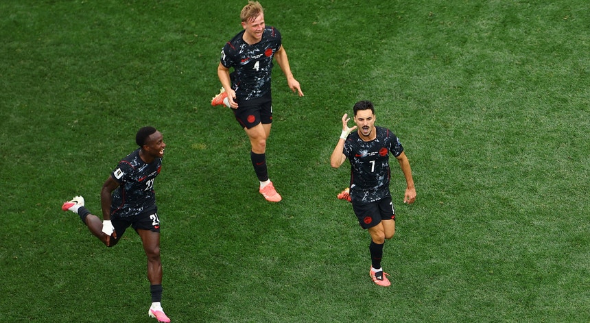 Imagem de Stephen Eustáquio apura Canadá para os oitavos de final
