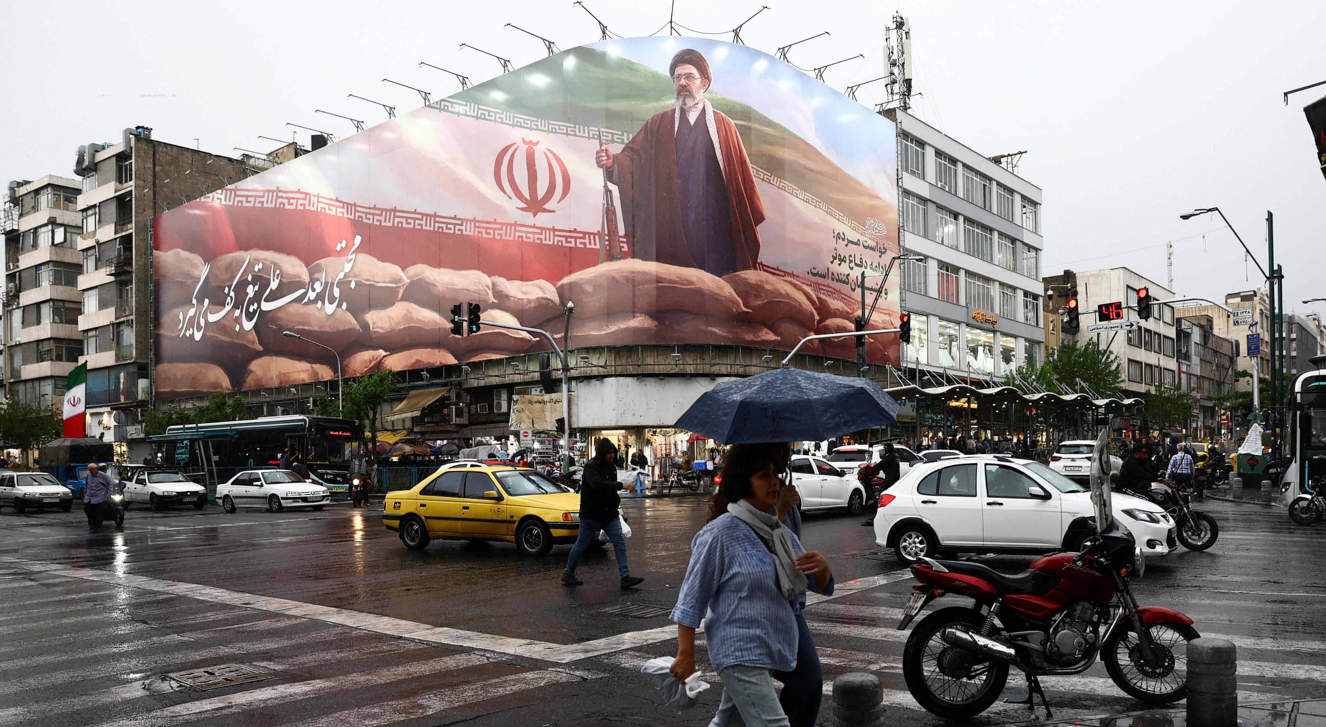 Negociações de paz. Ainda não partiu nenhuma delegação iraniana para o Paquistão