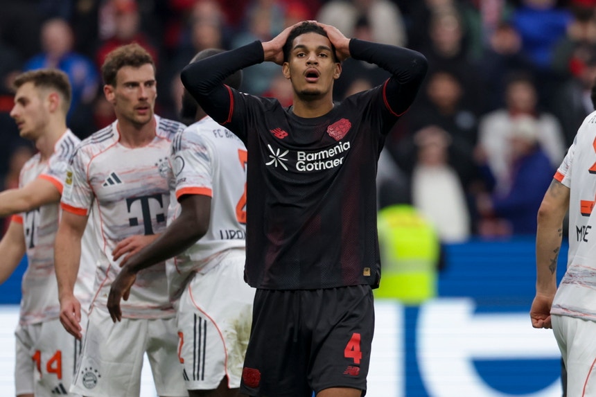 Imagem de Bayern Munique, com duas expulsões, empata em Leverkusen