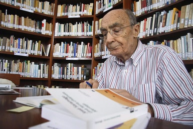 Morreu o Prémio Nobel da Literatura José Saramago
