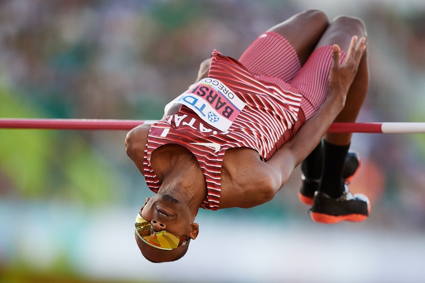 Mutaz Essa Barshim, do Qatar, tornou-se tricampeão mundial no salto em altura
