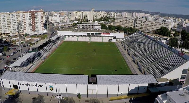 O Farense está impedido de jogar no Estádio S. Luís em dois jogos do campeonato
