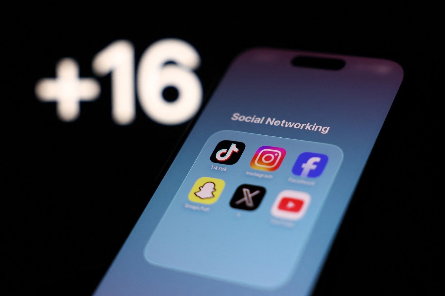 Livre acesso às redes sociais e plataformas será vedado a menores de 16 anos