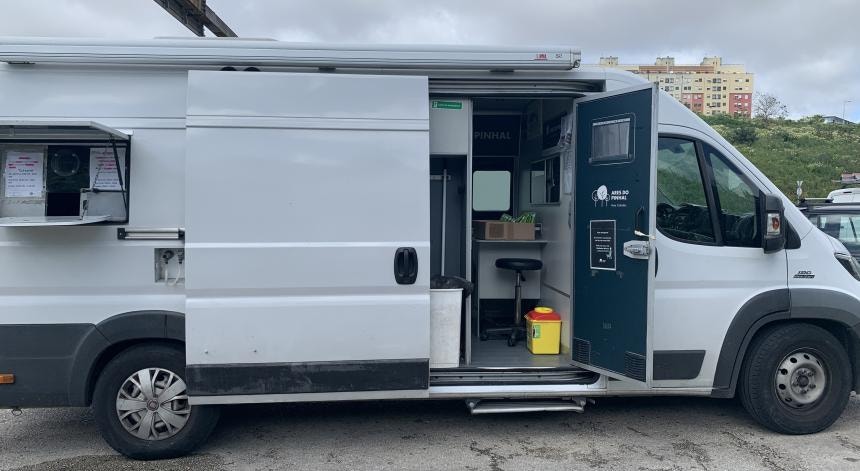 Imagem de Metadona vai voltar a ser dispensada e administrada em farmácias comunitárias