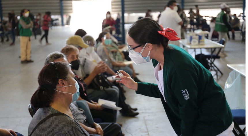 O México continua a fazer um esforço de vacinação nem sempre ao ritmo desejado
