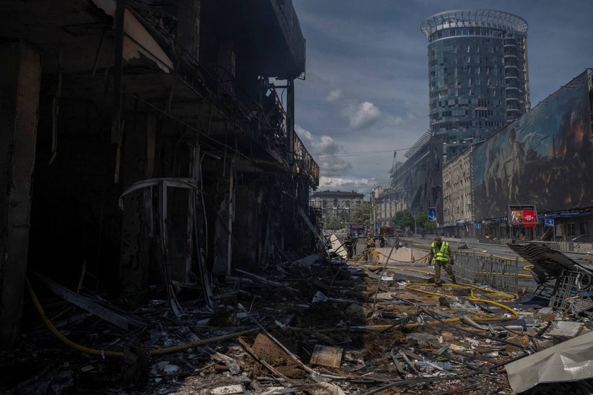 Ucrânia. EUA prontos para mediar conflito entre avisos da Rússia para estrangeiros abandonarem Kiev