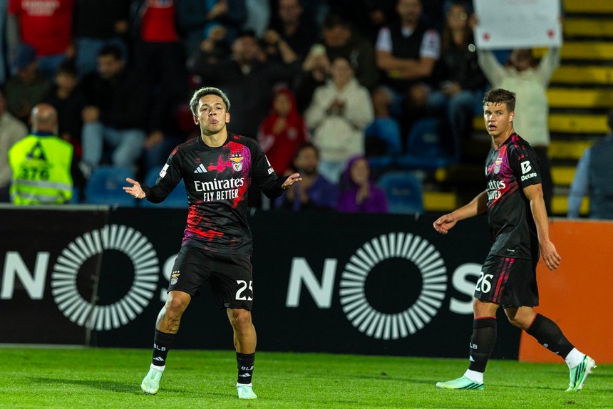 Imagem de Prestianni opera reviravolta do Benfica nos Açores