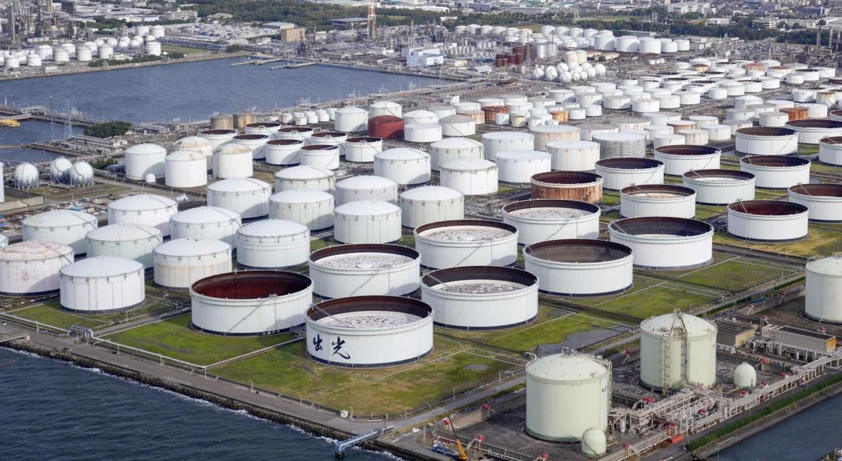 Japão começa a colocar no mercado reservas estatais de crude