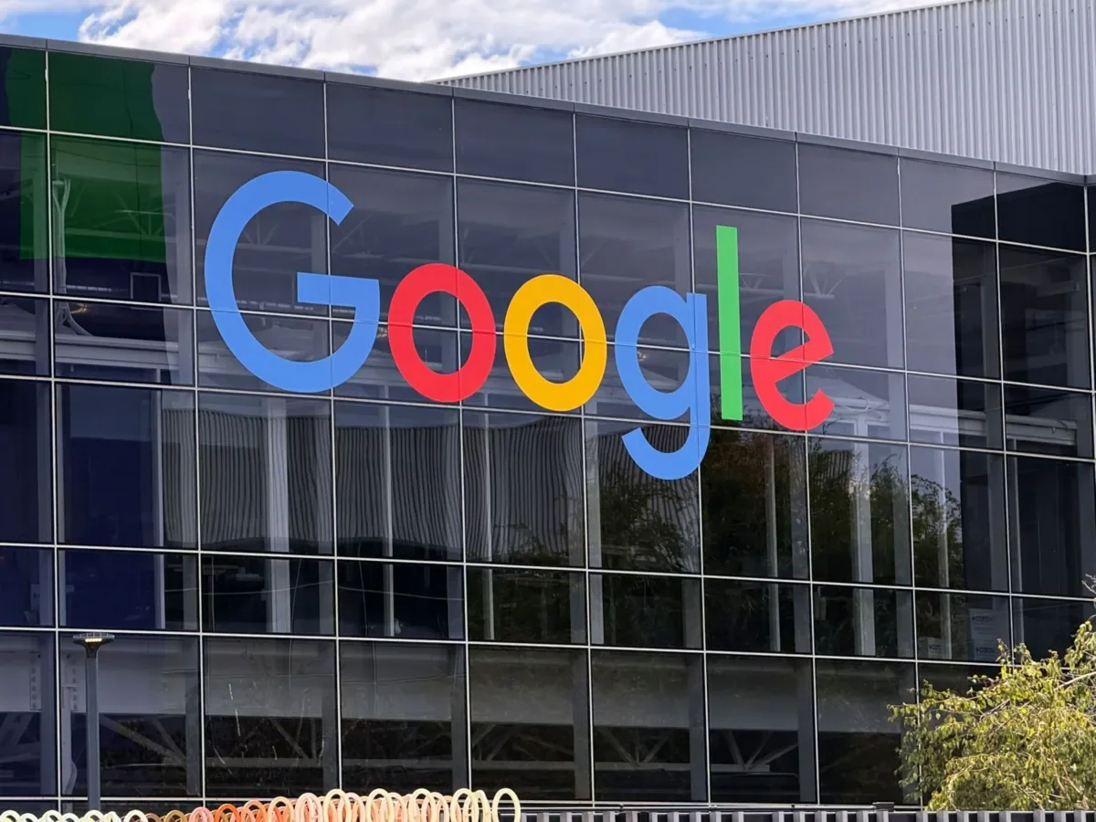 Comissão Europeia propõe que Google abra dados de pesquisa a concorrentes de IA