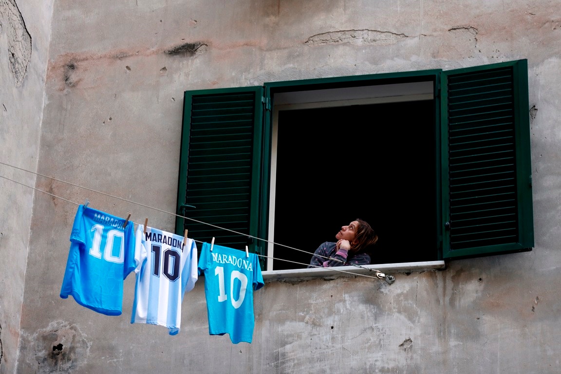  N&aacute;poles | Yara Nardi - Reuters  