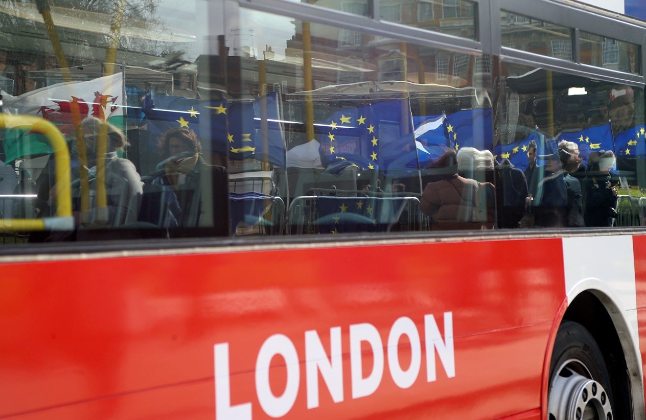 Brexit tem impacto negativo em restaurantes e mercearias portuguesas