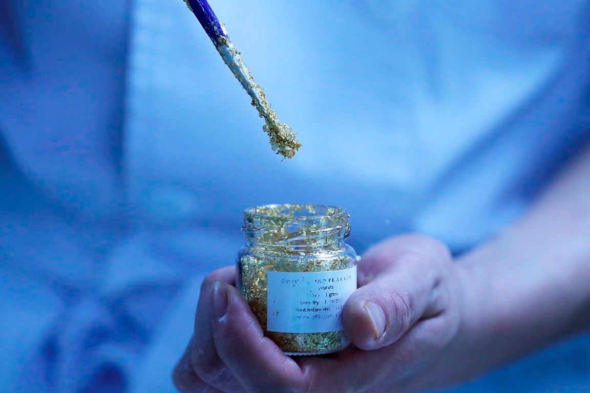  Flocos comestivei dourados | Luong Thai Linh - EPA 