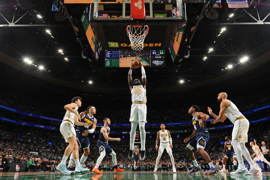 Imagem de Queta estabelece recorde de ressaltos, mas Celtics perde com Nuggets
