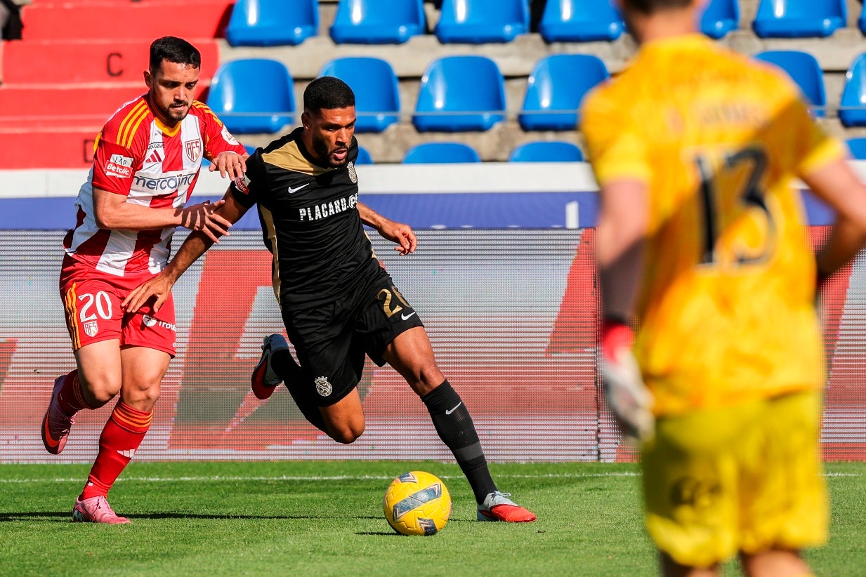 Alverca e AVS empatam a zero