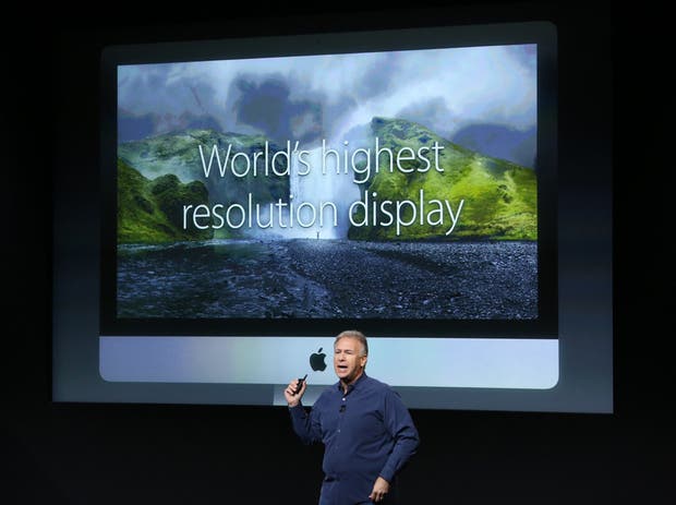 Phil Schiller apresenta o novo iMac com novos máximos de resolução Phil Schiller apresenta o novo iMac com novos máximos de resolução