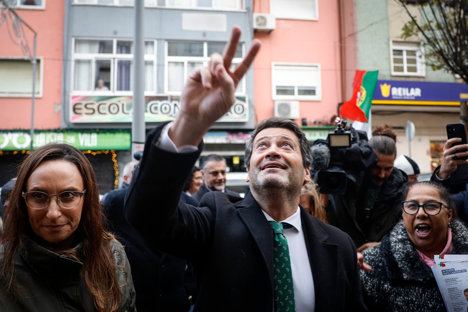 "Est� em causa a liberdade de express�o". Ventura diz que vai recorrer da ordem de retirada de cartazes