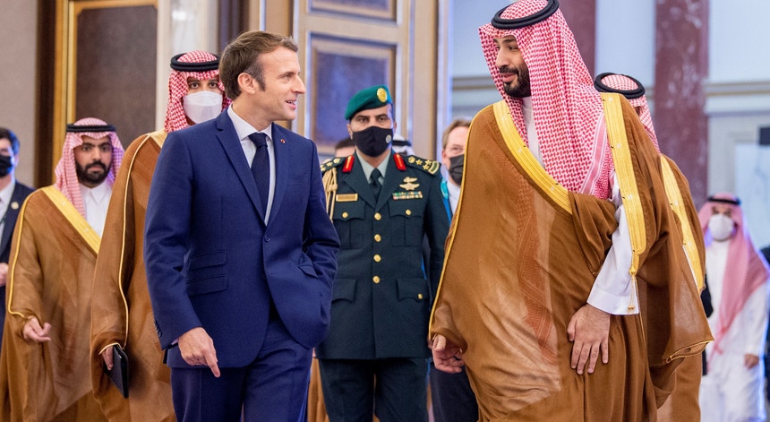 Macron é o primeiro Chefe de Estado ocidental a visitar a Arábia Saudita após o assassinato do jornalista Jamal Khashoggi
