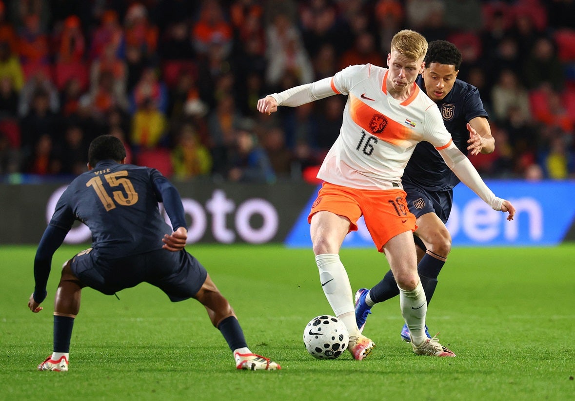 Mundial2026: Jerdy Schouten desfalca Países Baixos com rotura ligamentar num joelho