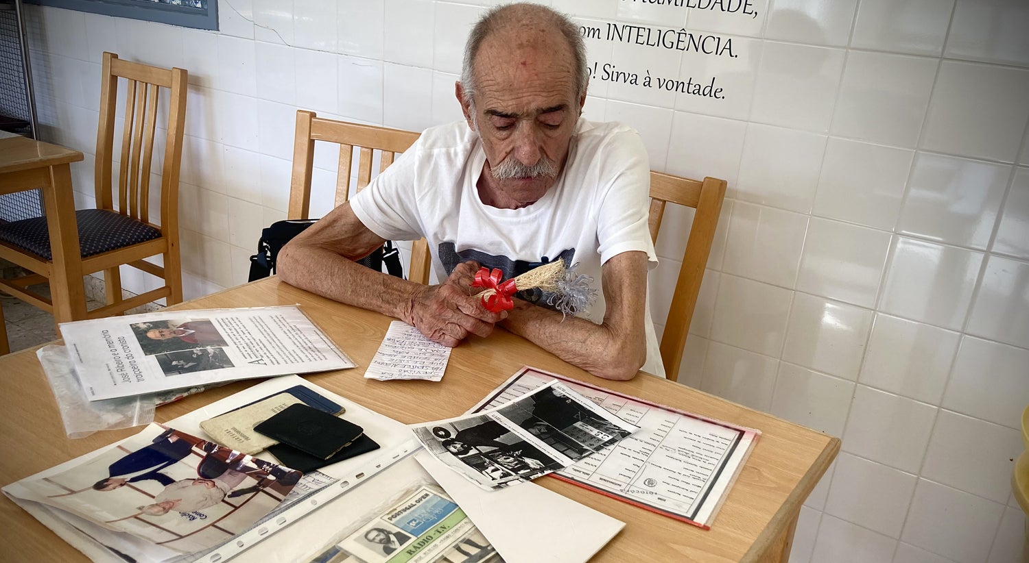 José Ribeiro. O homem da rádio que sonorizou a madrugada da revolução