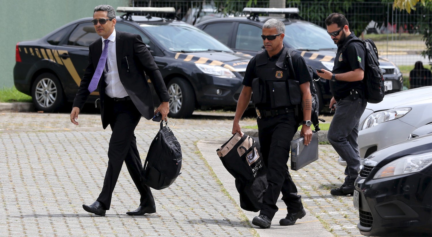 Agentes da Pol&iacute;cia Federal brasileira. Foto: Paul Whitaker - Reuters