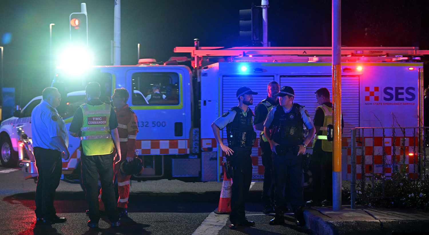 Austrália. Comunidade internacional condena ataque "anti-semita", várias cidades reforçam segurança