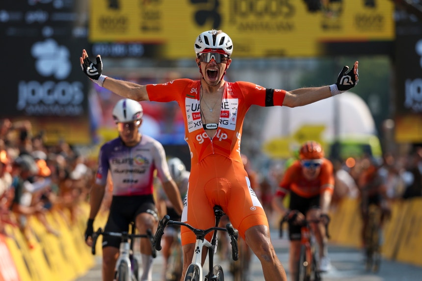 Rui Oliveira vence a última etapa e francês Alexis Guérin é o novo vencedor da Volta a Portugal em Bicicleta