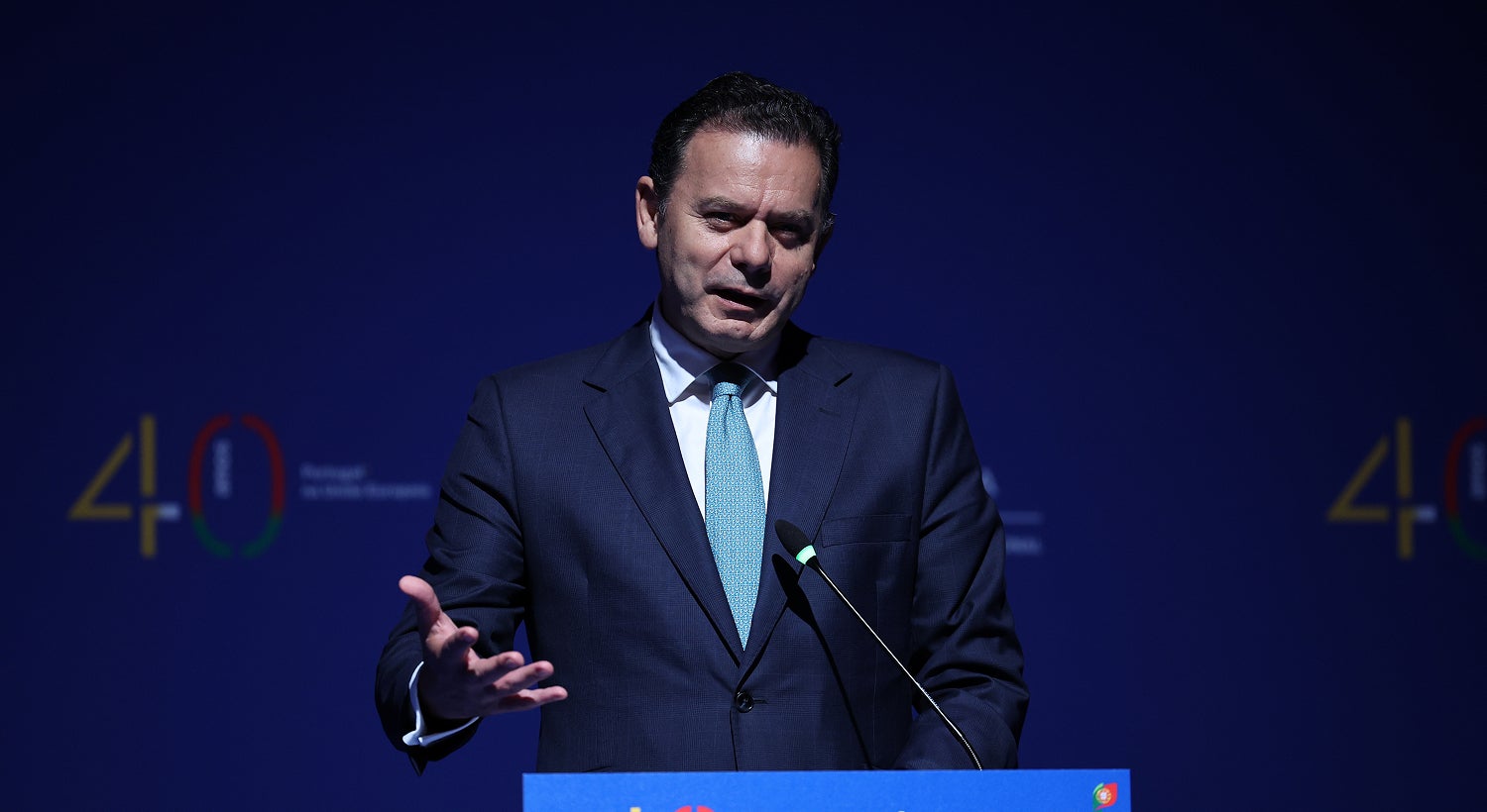 Governo vai aprovar esta quinta-feira proposta de revis�o da legisla��o laboral