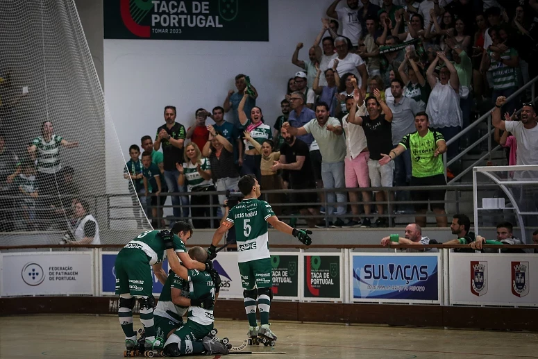 o Sporting de Tomar surpreendeu o FC Porto na Liga dos Campeões de hóquei em patins
