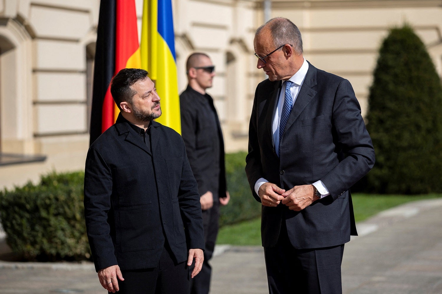 Chanceler alemão em visita surpresa de apoio à Ucrânia