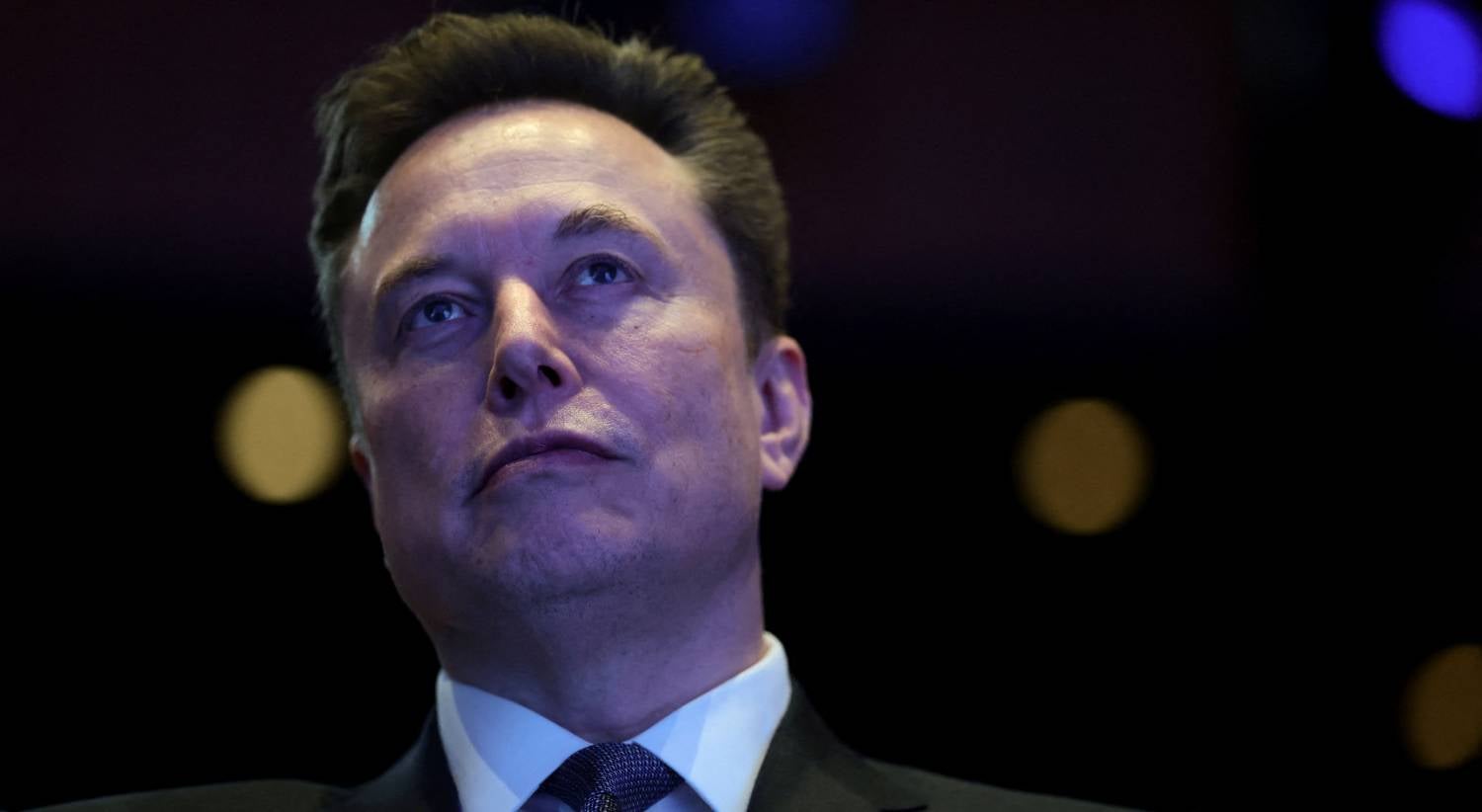 Elon Musk torna-se a primeira pessoa com património líquido de 700 mil milhões de dólares
