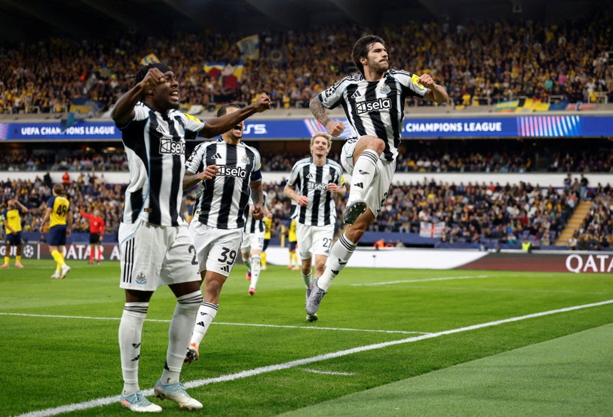 Anderlecht, de Vítor Bruno, vence e segue para o play-off