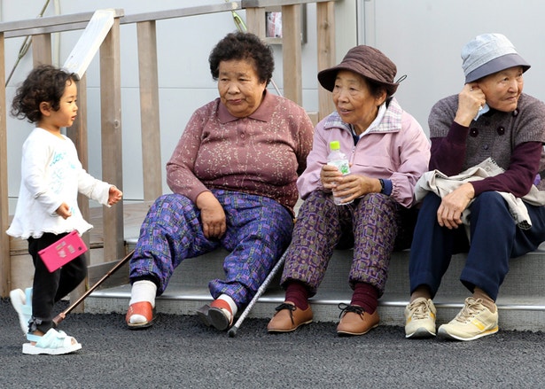  10&ordm; O Jap&atilde;o tem 126.475.664 pessoas e &eacute; o pa&iacute;s do mundo com a mais elevada esperan&ccedil;a m&eacute;dia de vida. 