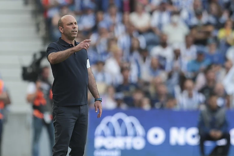 Bruno Pinheiro já não treina o Al Sadd
