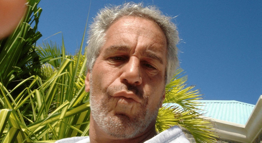 Caso Epstein. Cerca de dez alegadas vítimas apresentaram queixa na Procuradoria de Paris