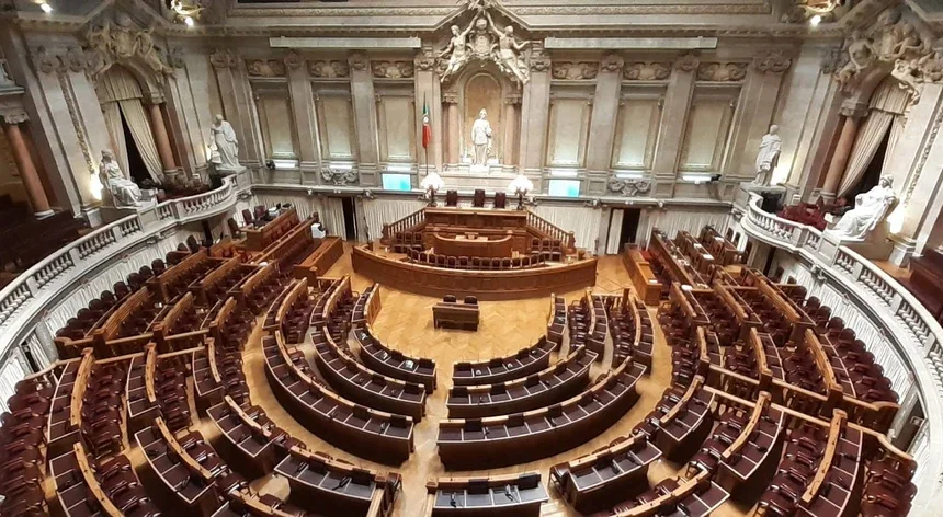 PSD and PS reach political agreement on composition of lists for external bodies and postpone Constitutional Court elections