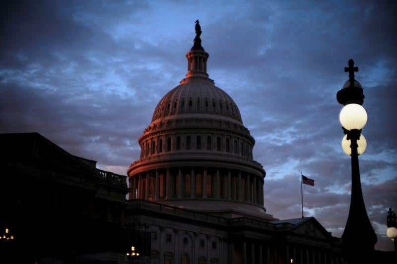 Eleições intercalares nos EUA. Maioria republicana no Senado pode encurtar