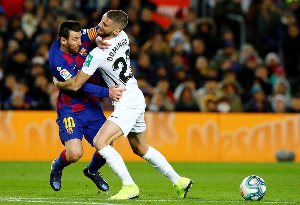 Imagem ilustrativa: Com uma `Granada` pela frente