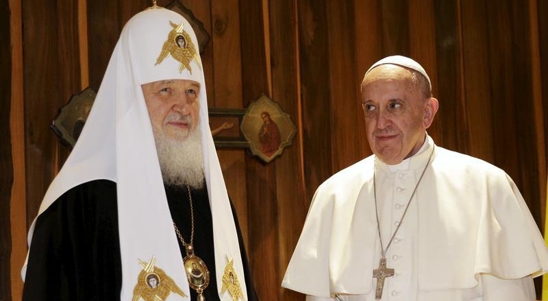 Patriarca ortodoxo e Papa Francisco num encontro histórico, esta sexta-feira, em Havana. 
