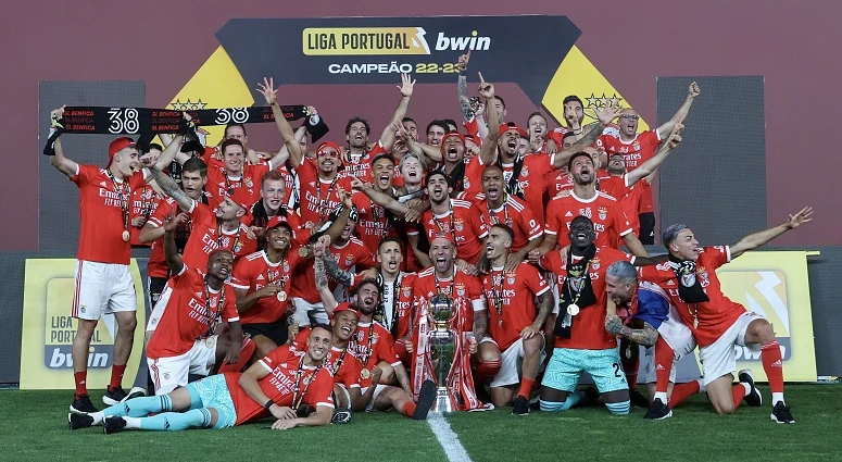 A equipa de futebol principal do Benfica inicia a próxima época a 5 de julho
